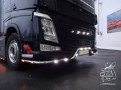 Eckrohre (Paarpreis) passend fr Volvo FH 4 Strong mit LED