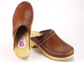 Clog braun Holz