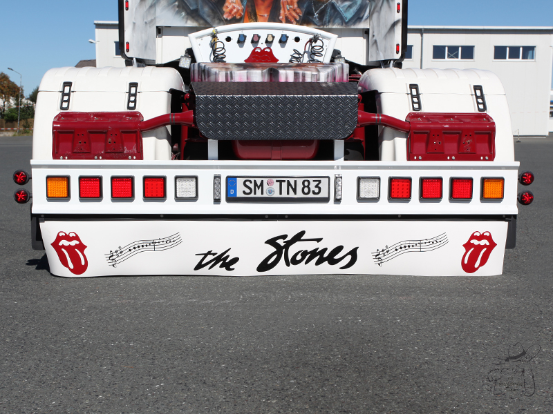 LKW-Zubehör - Gardinen, Sitze, Schmutzfänger, Fußmatten