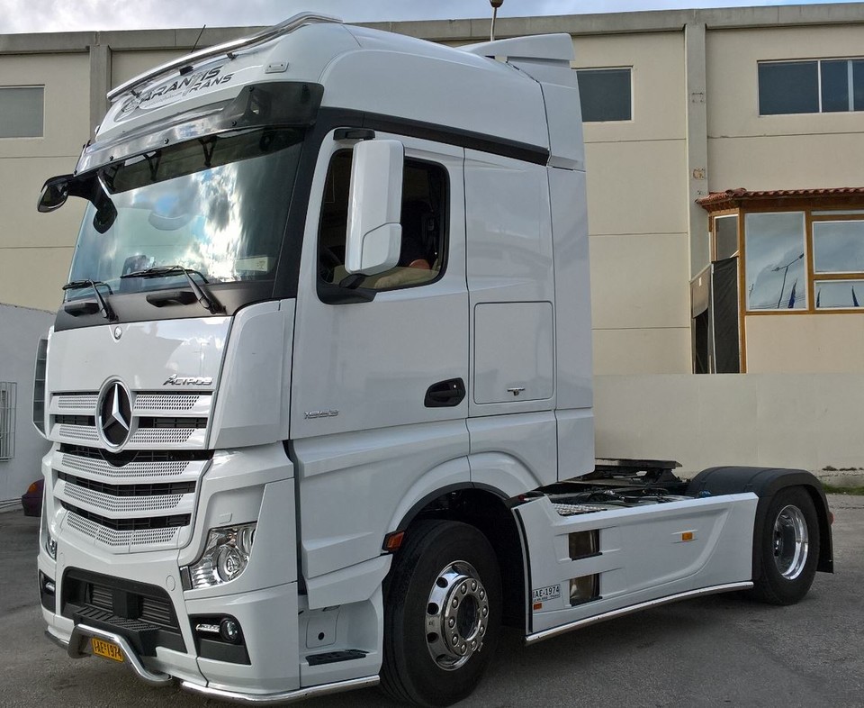 Gardinen für Mercedes Actros MP4 - LKW Zubehör Shop