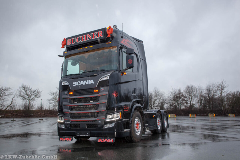 LKW-Zubehör - Gardinen, Sitze, Schmutzfänger, Fußmatten