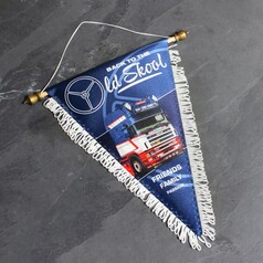 Wimpel BTTO Friends, Family, Passion