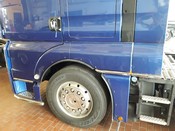 Rohre Windabweiser mit LEDs passend fr MAN TGX Euro 6