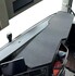 Maxi Tisch in schwarz mit schwarzer Leiste und Antirutschmatte