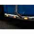 Positionslicht Astral+ DUAL mit orangem Licht auf Chromrohr eines LKW.